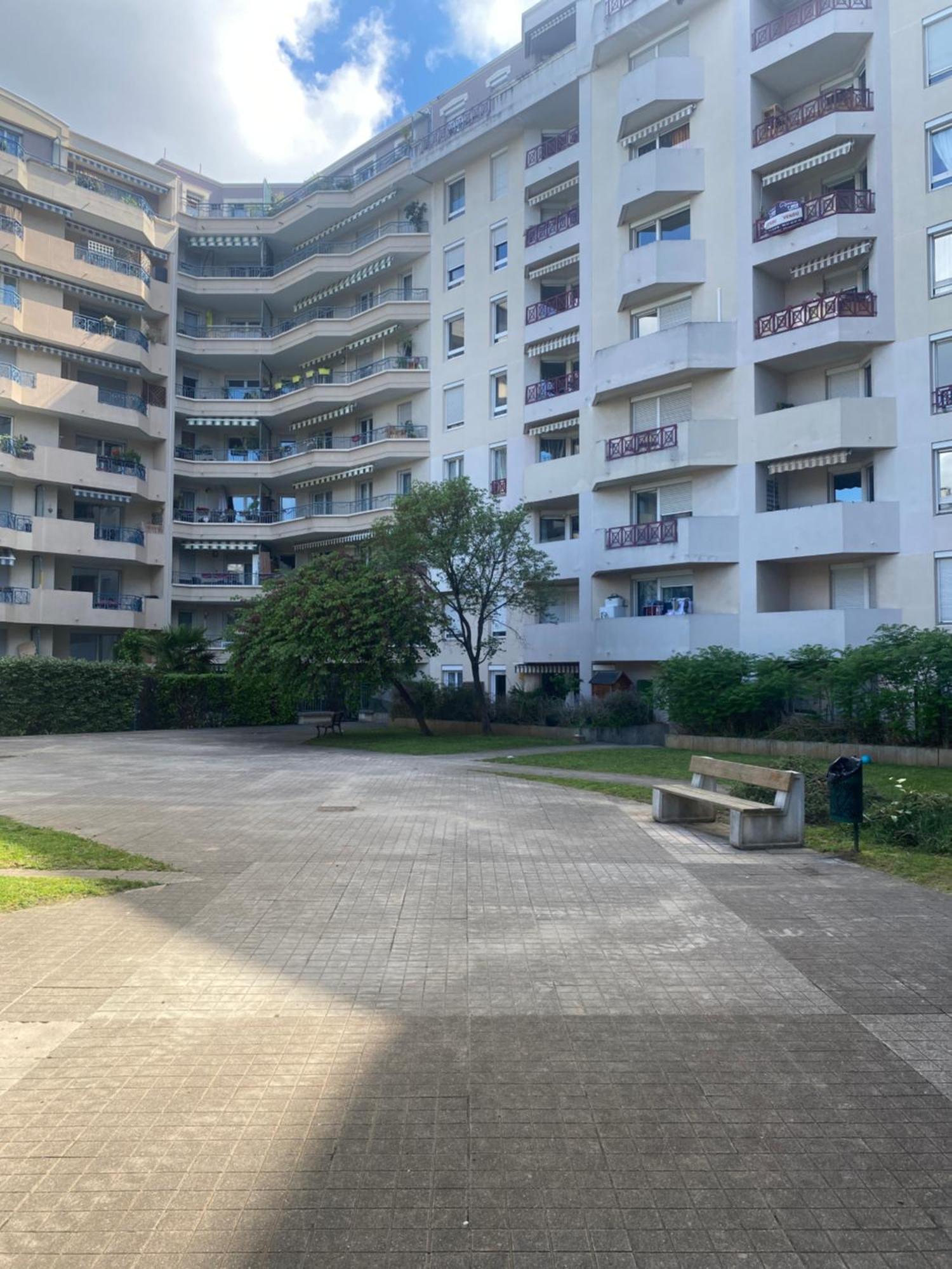 Apartament Super T2 Avec Piscine Lyon 3Eme Zewnętrze zdjęcie